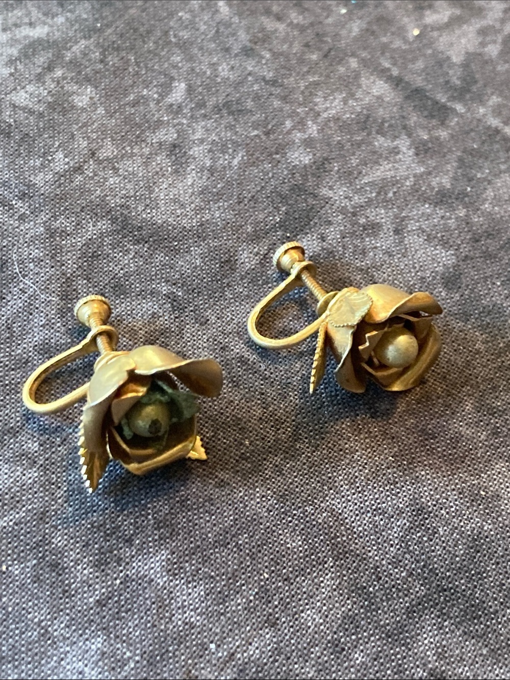 Gold-Tone Rose Clip-On Earrings - not magnetic – vintage